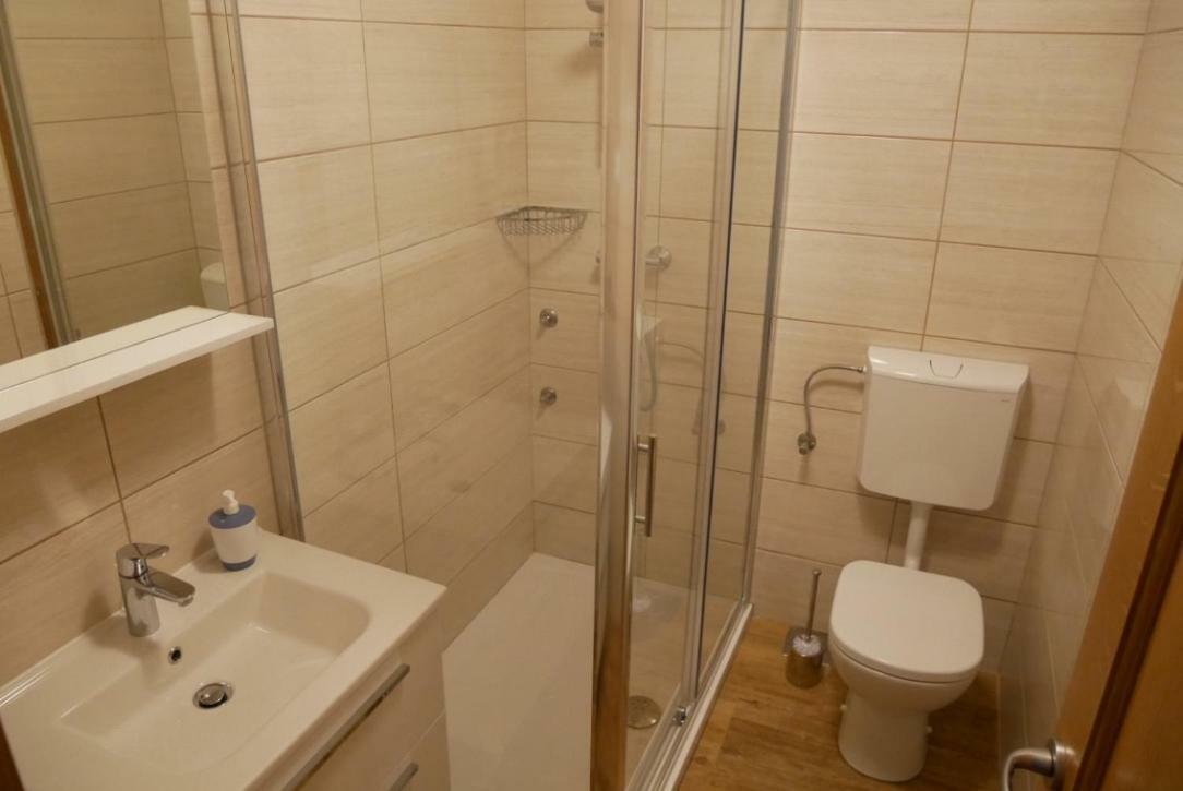 Guest House Jere Old Town Rogoznica  Esterno foto
