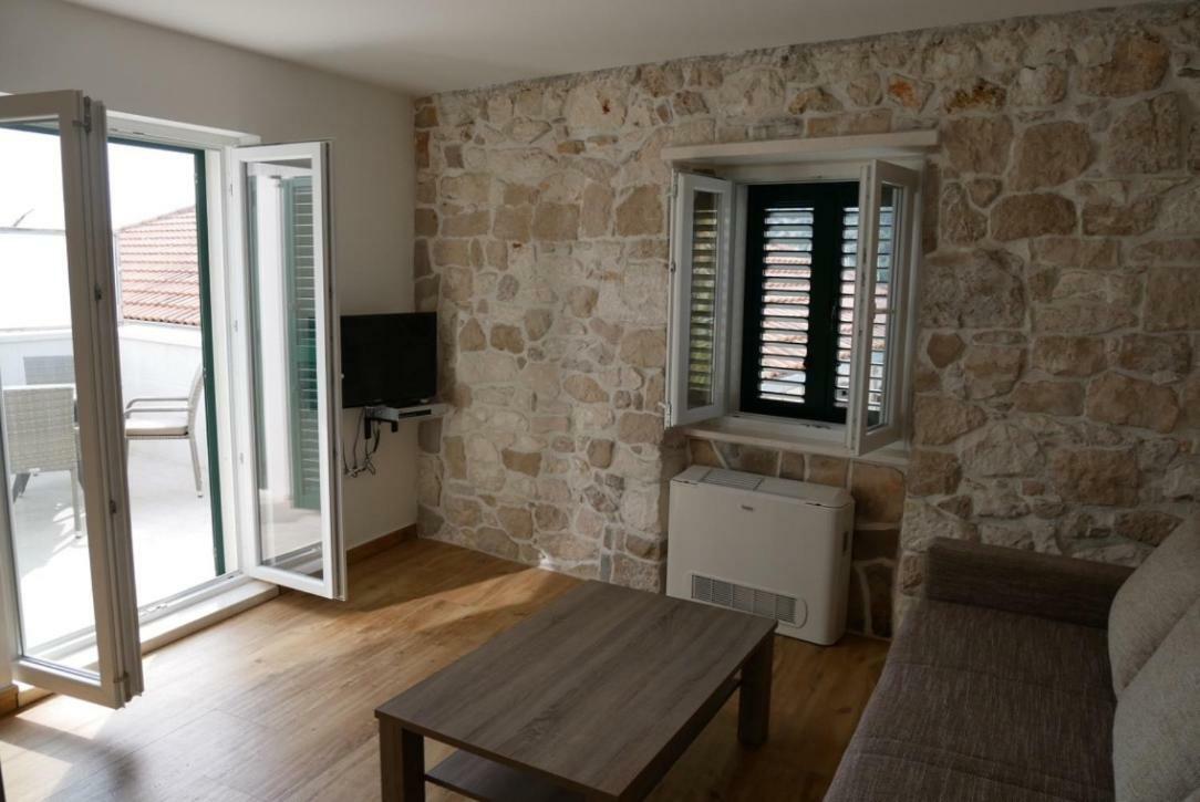 Guest House Jere Old Town Rogoznica  Esterno foto